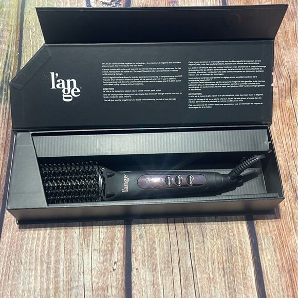L’ANGE Le Vite hairbrush straightener. EUC in box. Used only once or twice
